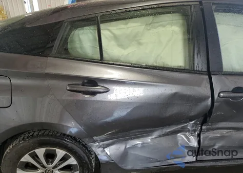 2022 Toyota Prius Prime Le z USA, uszkodzony, nr VIN JTDKAMFP5N3199392